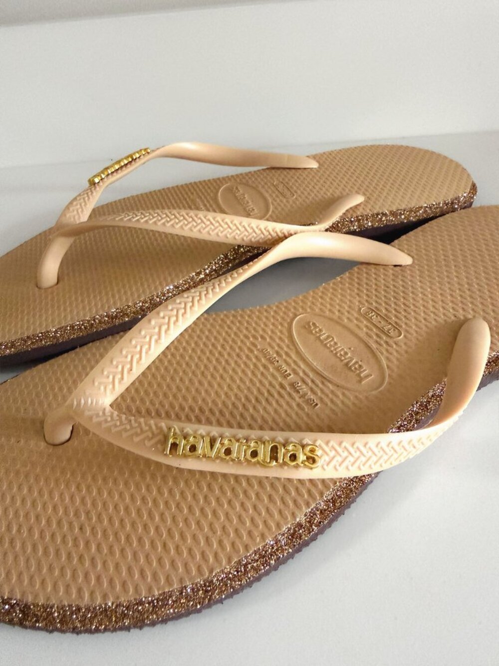 ✨ Havaianas Slim Glitter Flip Flops Beige/Tan & Rose Gold — Size BR 37/38